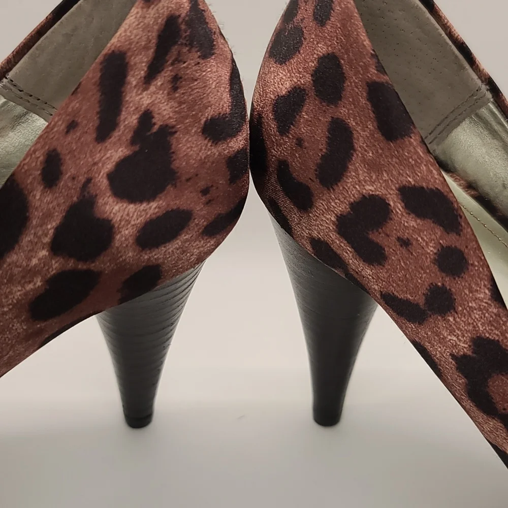 Heels - Picture 3 of 5